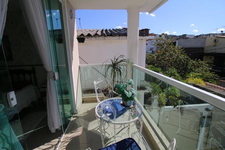 Casa à venda com 150m², 3 quartos e 1 vagaTerraço