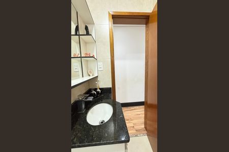 Apartamento à venda com 148m², 3 quartos e 2 vagas Apartamento à venda com 148m², 3 quartos e 2 vagasBanheiro Social