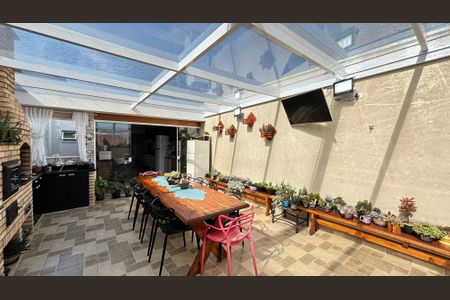 Apartamento à venda com 148m², 3 quartos e 2 vagas Apartamento à venda com 148m², 3 quartos e 2 vagasCobertura