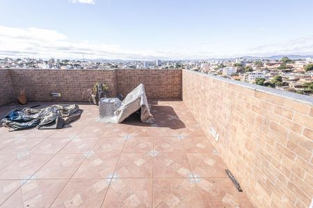 Apartamento para alugar com 150m², 3 quartos e 1 vaga Apartamento para alugar com 150m², 3 quartos e 1 vagaCobertura