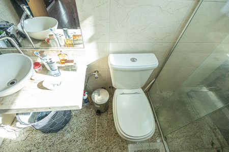 Apartamento para alugar com 150m², 3 quartos e 1 vaga Apartamento para alugar com 150m², 3 quartos e 1 vagaBanheiro da Suíte