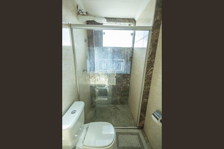 Apartamento para alugar com 150m², 3 quartos e 1 vaga Apartamento para alugar com 150m², 3 quartos e 1 vagaBanheiro da Suíte