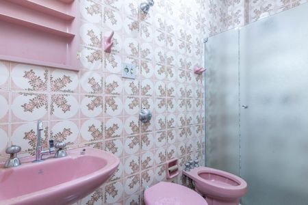 Apartamento à venda com 100m², 3 quartos e 1 vaga Apartamento à venda com 100m², 3 quartos e 1 vagaBanheiro