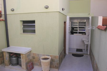 Casa à venda com 159m², 3 quartos e 2 vagasQuintal com jardim