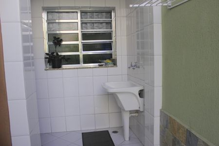 Casa à venda com 159m², 3 quartos e 2 vagasÁrea de Serviço