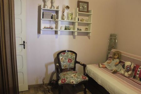 Casa à venda com 159m², 3 quartos e 2 vagasQuarto 2