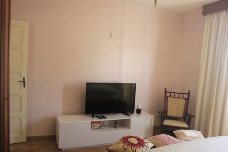 Casa à venda com 159m², 3 quartos e 2 vagasQuarto 1