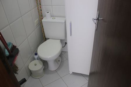 Casa à venda com 159m², 3 quartos e 2 vagasBanheiro de Serviço