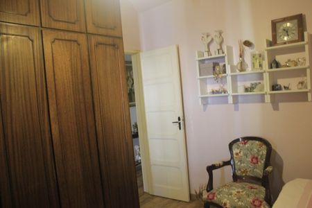 Casa à venda com 159m², 3 quartos e 2 vagasQuarto 2