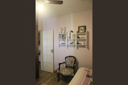 Casa à venda com 159m², 3 quartos e 2 vagasQuarto 2