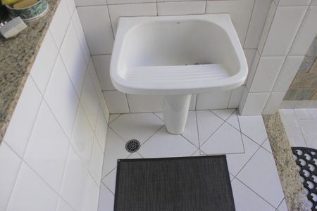 Casa à venda com 159m², 3 quartos e 2 vagasÁrea de Serviço