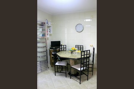 Casa à venda com 159m², 3 quartos e 2 vagasCozinha