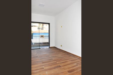 Apartamento à venda com 32m², 1 quarto e sem vaga Apartamento à venda com 32m², 1 quarto e sem vagaSala