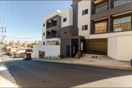 Apartamento à venda com 32m², 1 quarto e sem vaga Apartamento à venda com 32m², 1 quarto e sem vagaFachada