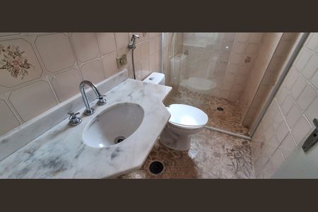 Apartamento à venda com 77m², 3 quartos e 1 vaga Apartamento à venda com 77m², 3 quartos e 1 vagaBanheiro Suíte