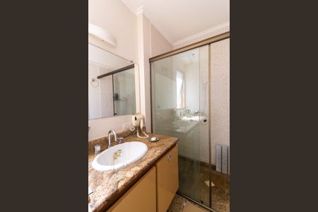 Apartamento à venda com 160m², 3 quartos e 2 vagasBanheiro Social