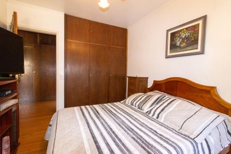 Apartamento à venda com 160m², 3 quartos e 2 vagasQuarto 2