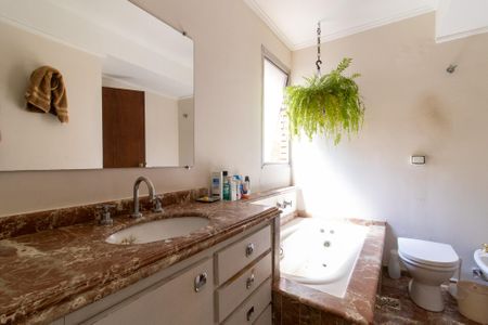 Apartamento à venda com 160m², 3 quartos e 2 vagasBanheiro da Suíte