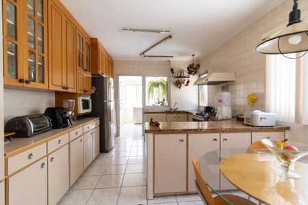 Apartamento à venda com 160m², 3 quartos e 2 vagasCozinha