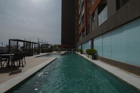 Studio para alugar com 43m², 1 quarto e 1 vaga Studio para alugar com 43m², 1 quarto e 1 vagaÁrea comum - Piscina