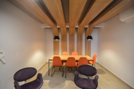 Studio para alugar com 43m², 1 quarto e 1 vaga Studio para alugar com 43m², 1 quarto e 1 vagaÁrea comum - Sala de Reuniões