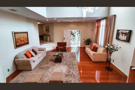 Casa à venda com 491m², 5 quartos e 6 vagas