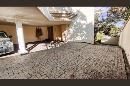 Casa à venda com 491m², 5 quartos e 6 vagas