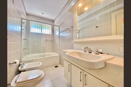 Casa à venda com 512m², 4 quartos e 6 vagas