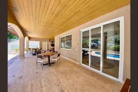 Casa à venda com 512m², 4 quartos e 6 vagas