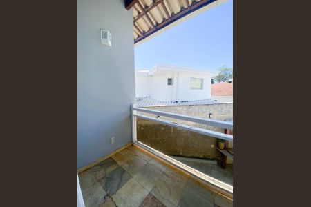 Casa à venda com 330m², 3 quartos e 4 vagas