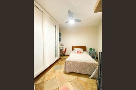 Casa à venda com 330m², 3 quartos e 4 vagas