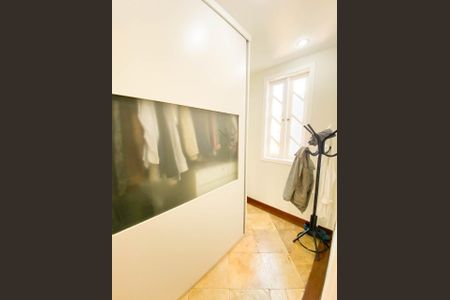 Casa à venda com 330m², 3 quartos e 4 vagas