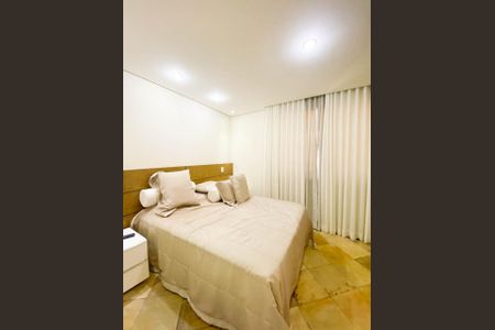 Casa à venda com 330m², 3 quartos e 4 vagas