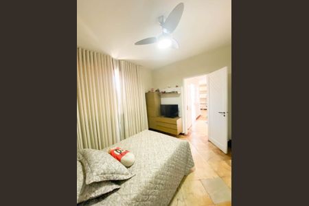 Casa à venda com 330m², 3 quartos e 4 vagas