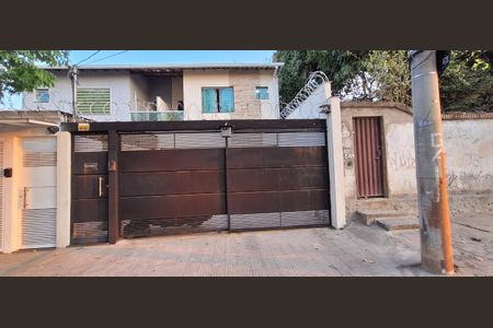 Casa à venda com 110m², 3 quartos e 2 vagas