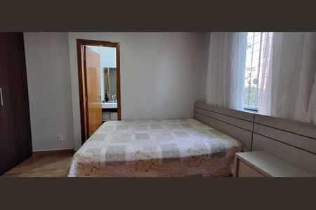 Casa à venda com 110m², 3 quartos e 2 vagas