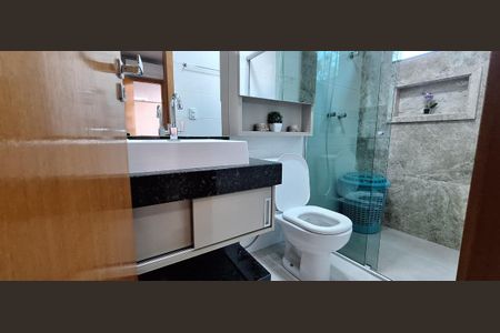 Casa à venda com 110m², 3 quartos e 2 vagas