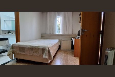 Casa à venda com 110m², 3 quartos e 2 vagas