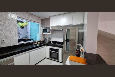 Casa à venda com 110m², 3 quartos e 2 vagas