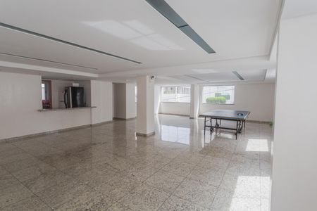 Apartamento à venda com 289m², 4 quartos e 5 vagas Apartamento à venda com 289m², 4 quartos e 5 vagasÁrea comum - Salão de festas