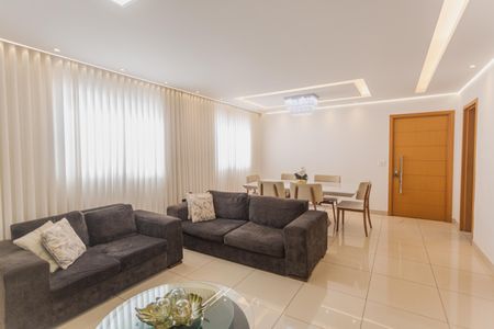 Apartamento à venda com 289m², 4 quartos e 5 vagas Apartamento à venda com 289m², 4 quartos e 5 vagasSala