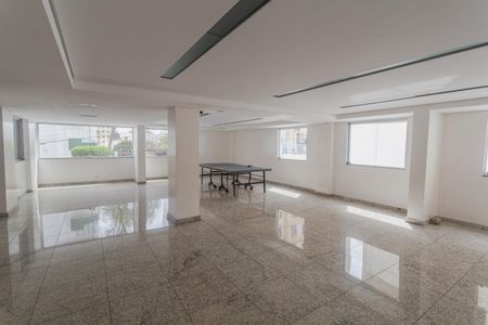 Apartamento à venda com 289m², 4 quartos e 5 vagas Apartamento à venda com 289m², 4 quartos e 5 vagasÁrea comum - Salão de festas