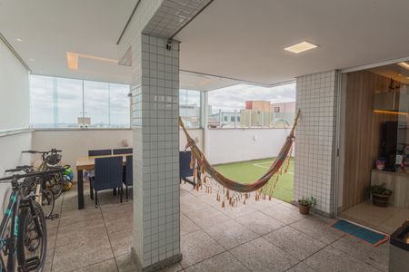 Apartamento à venda com 289m², 4 quartos e 5 vagas Apartamento à venda com 289m², 4 quartos e 5 vagasCobertura