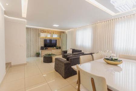 Sala de apartamento à venda com 4 quartos, 289m² em Sagrada Família, Belo Horizonte