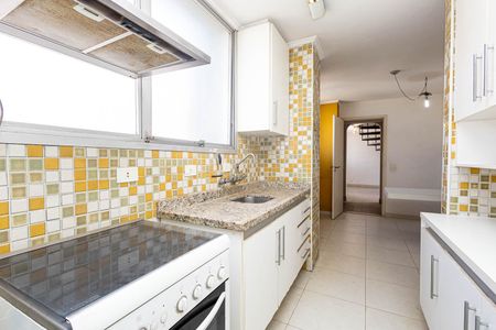 Apartamento à venda com 280m², 2 quartos e 3 vagasCozinha