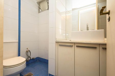 Apartamento à venda com 280m², 2 quartos e 3 vagasBanheiro Social
