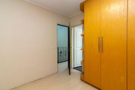Casa à venda com 220m², 3 quartos e 3 vagasSuíte 2