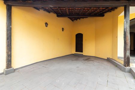 Casa à venda com 220m², 3 quartos e 3 vagasGaragem