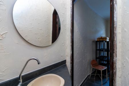 Casa à venda com 220m², 3 quartos e 3 vagasLavabo 1