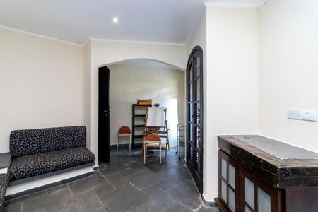 Casa à venda com 220m², 3 quartos e 3 vagasSala de Lareira